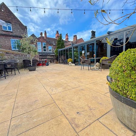 The George Wright Boutique Hotel, Bar & Restaurant ロザーハム エクステリア 写真