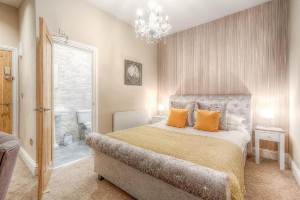 The George Wright Boutique Hotel, Bar & Restaurant ロザーハム エクステリア 写真
