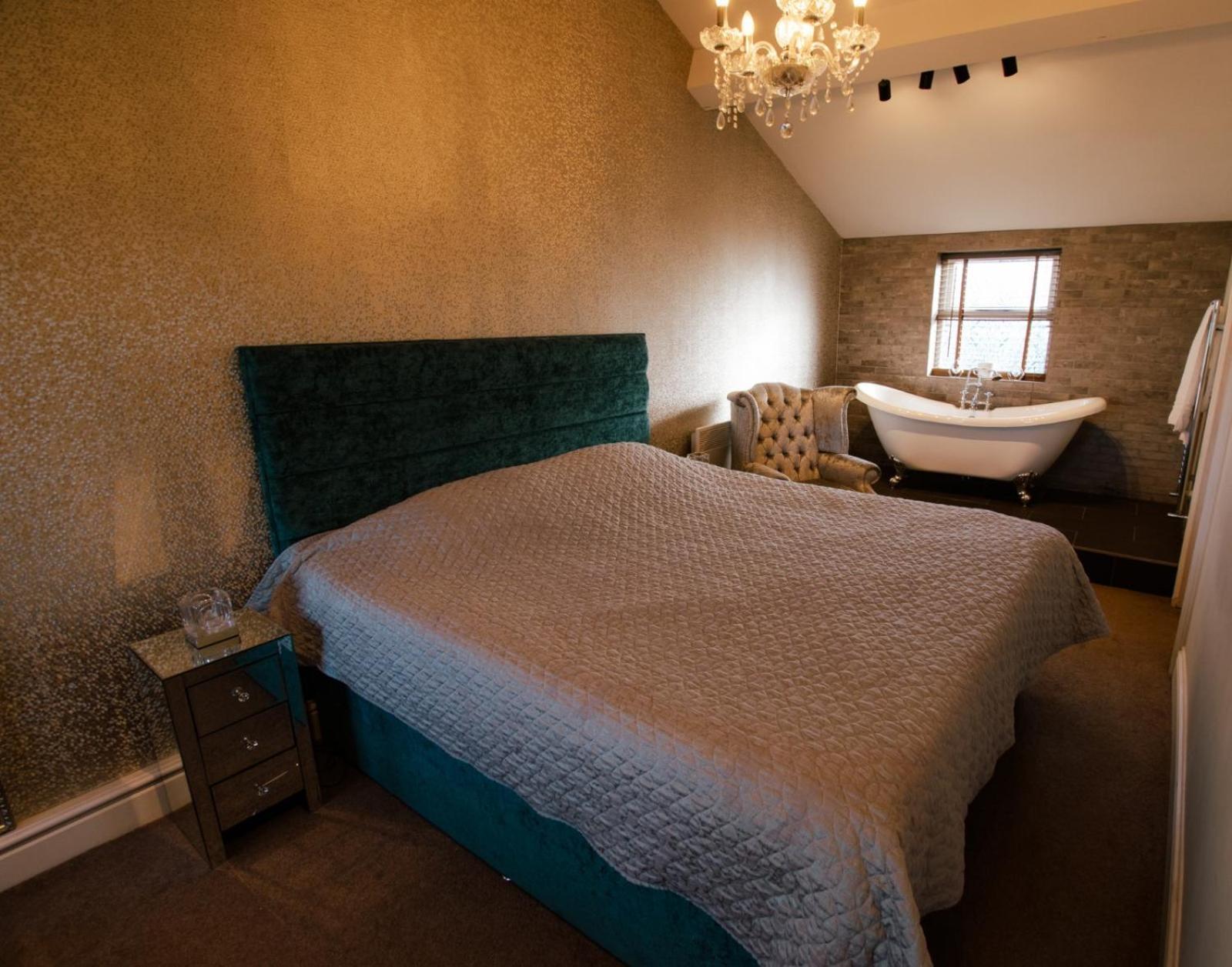 The George Wright Boutique Hotel, Bar & Restaurant ロザーハム エクステリア 写真